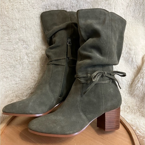 EUC Violet & Red Green Suede Leather Bow Janine Boots Size 6 - Picture 4 of 9